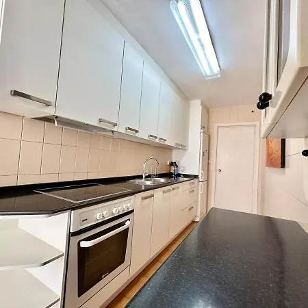 Apartment In Center With Parking In The Building